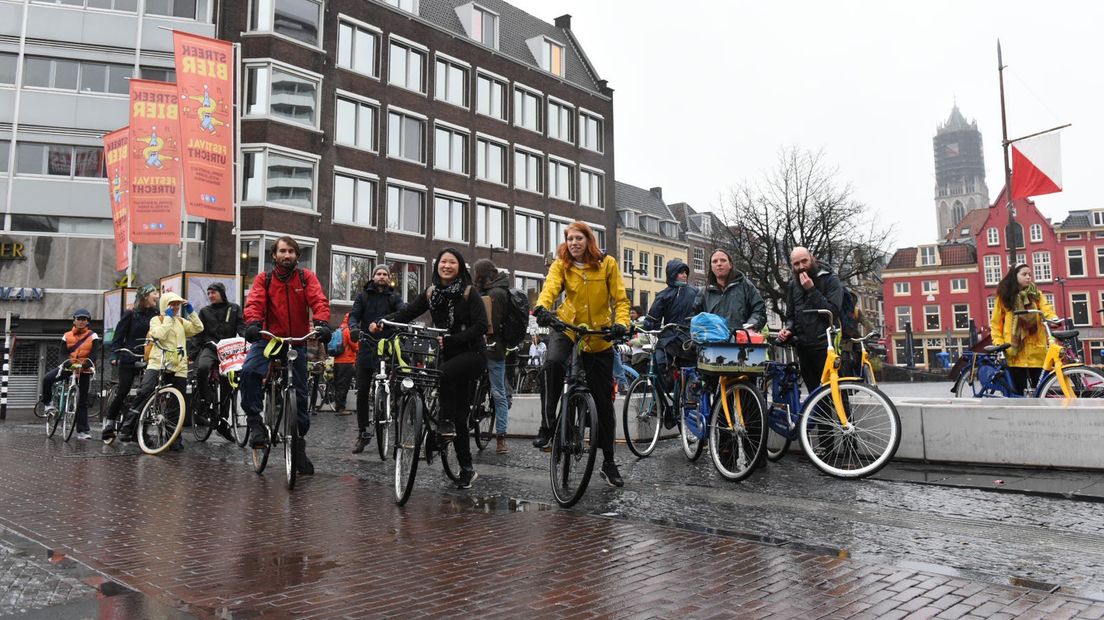 Klimaatfietsers uit Utrecht naar Amsterdam