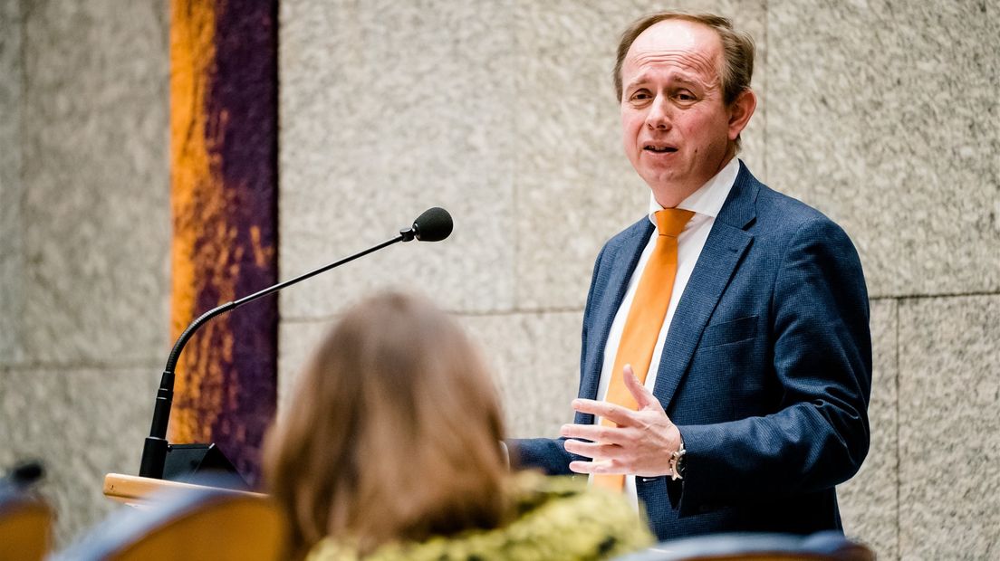Harde toon in kazernedebat: 'De staatssecretaris heeft Zeeland een rotstreek geleverd'