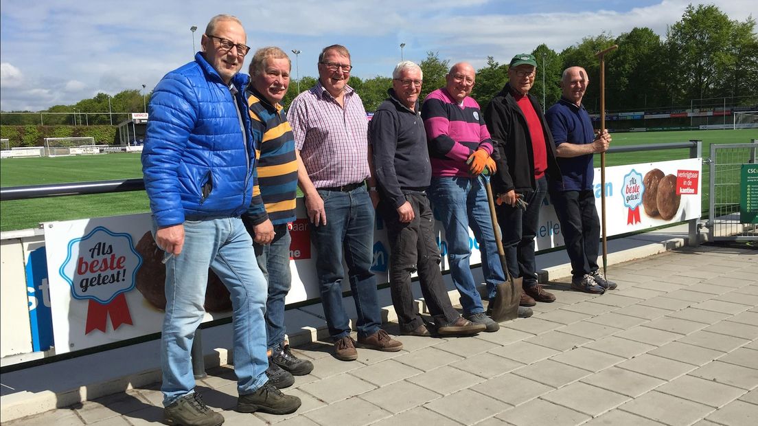 De maandagploeg van RKSV De Zweef
