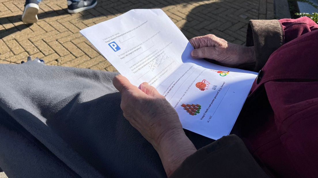 Frijwilligers namen kliïnten fan Noorderbreedte mei op in speurtocht.