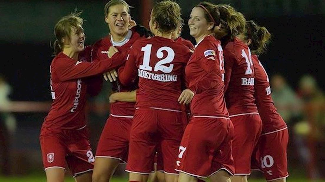 FC Twente vrouwen onderuit tegen Bayer Leverkusen