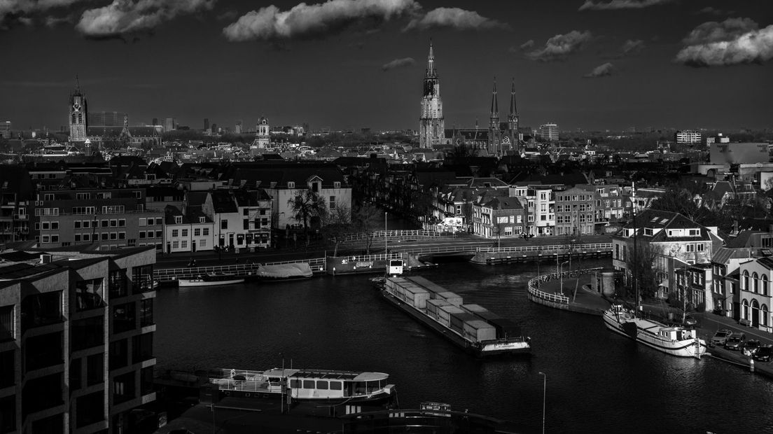 Gezicht op Delft anno 2022 door Vincent Mentzelf