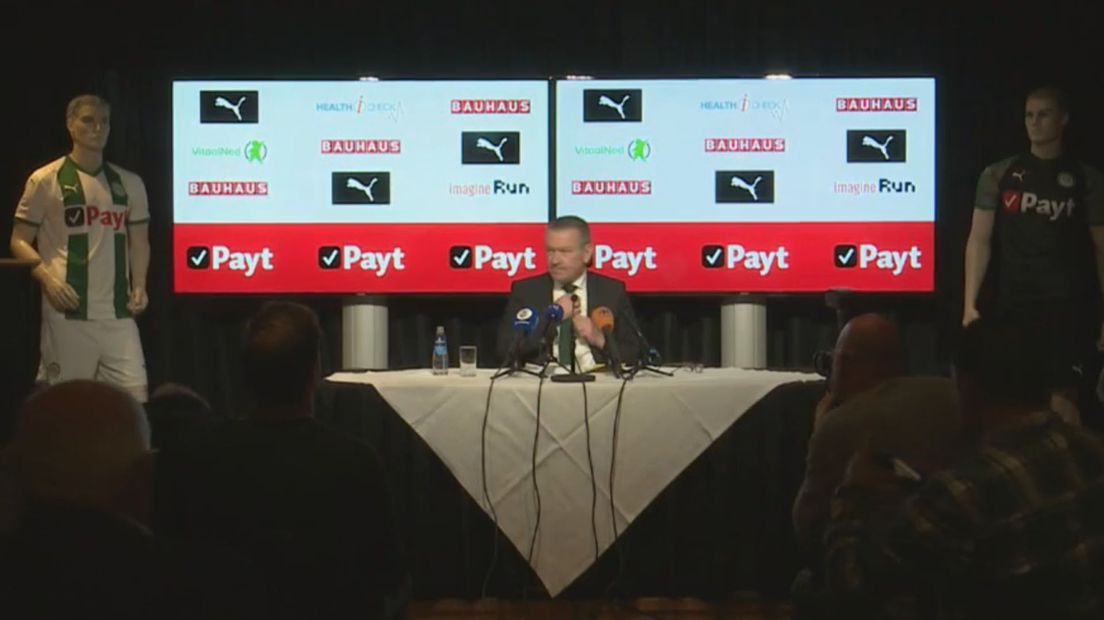 Hans Nijland vertelt over zijn vertrek in een ingelaste persconferentie