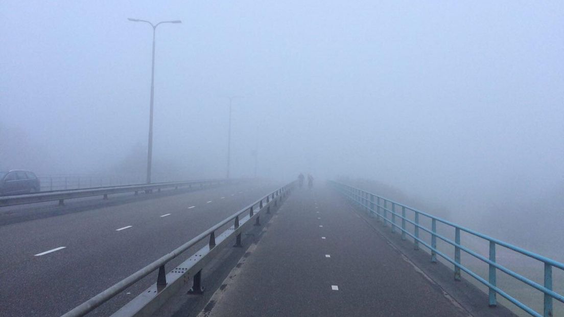 Dichte mist in noordwesten en Kop