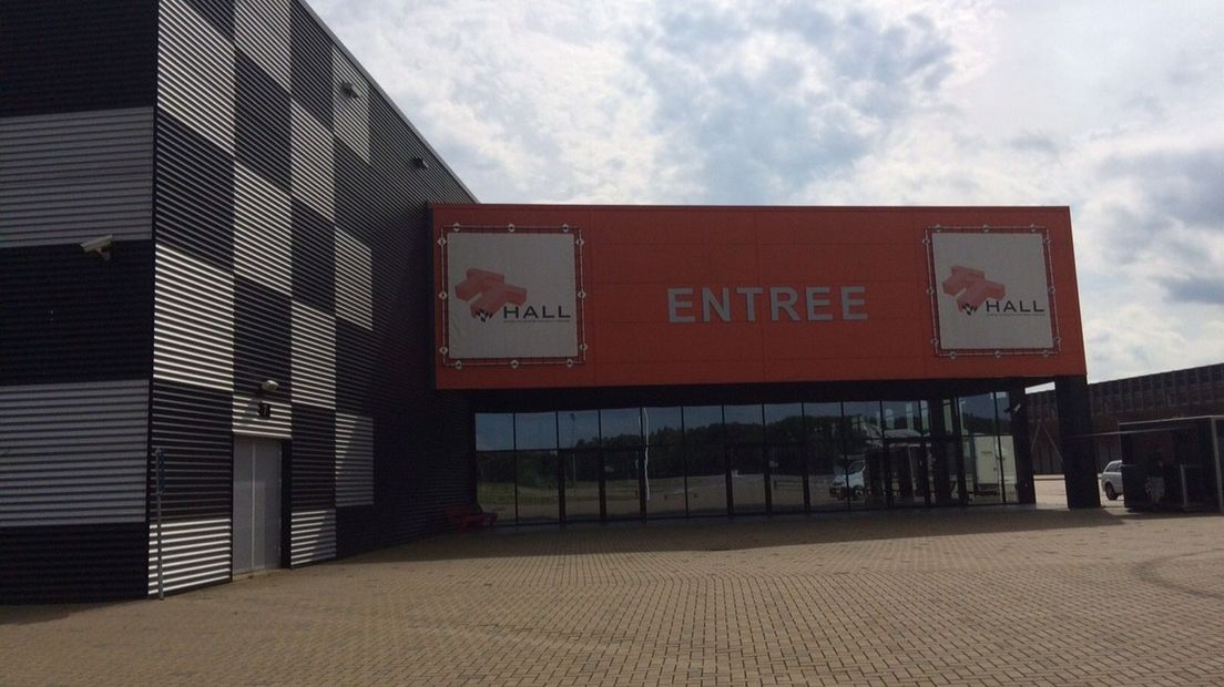 tt hall