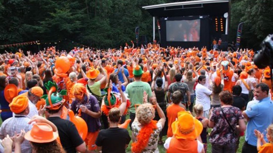 De WK-finale in 2010 was ook al op een groot scherm te zien op Podium Nienoord.