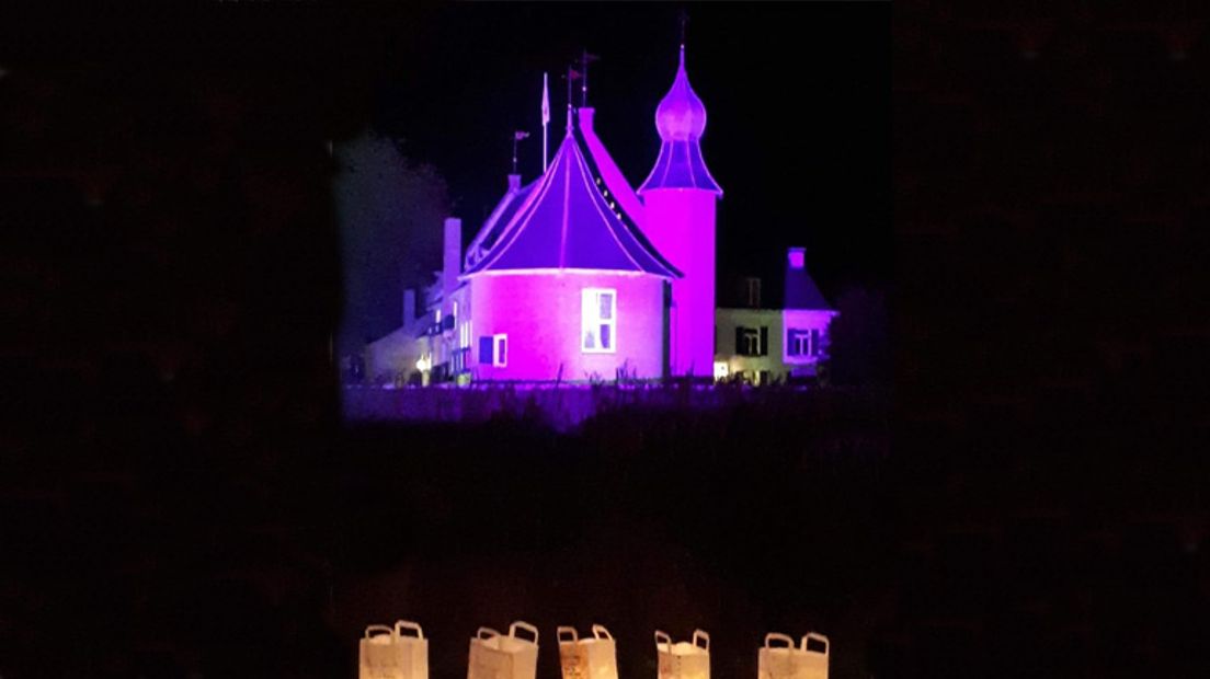 Het kasteel van Coevorden werd verlicht voor de SamenLoop (Rechten: Greetje Schouten/RTV Drenthe)