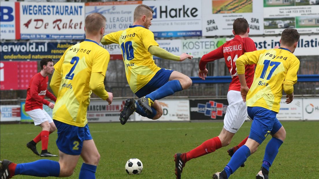 Grijpt Excelsior'31 of Staphorst nog de titel?
