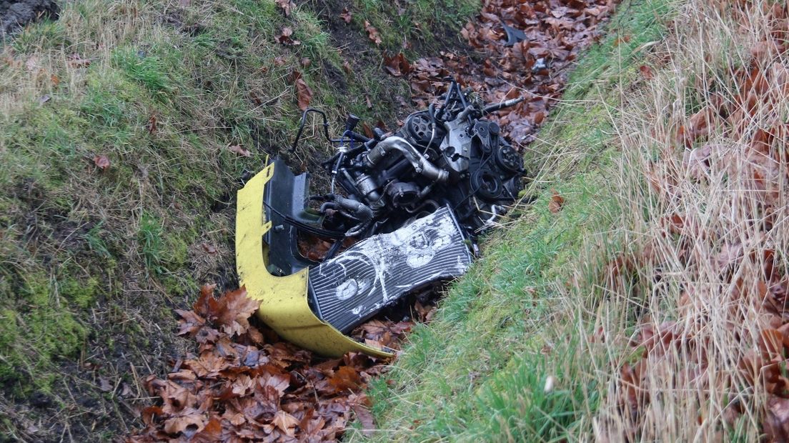 Auto opengereten bij eenzijdig ongeluk in Hengstdijk