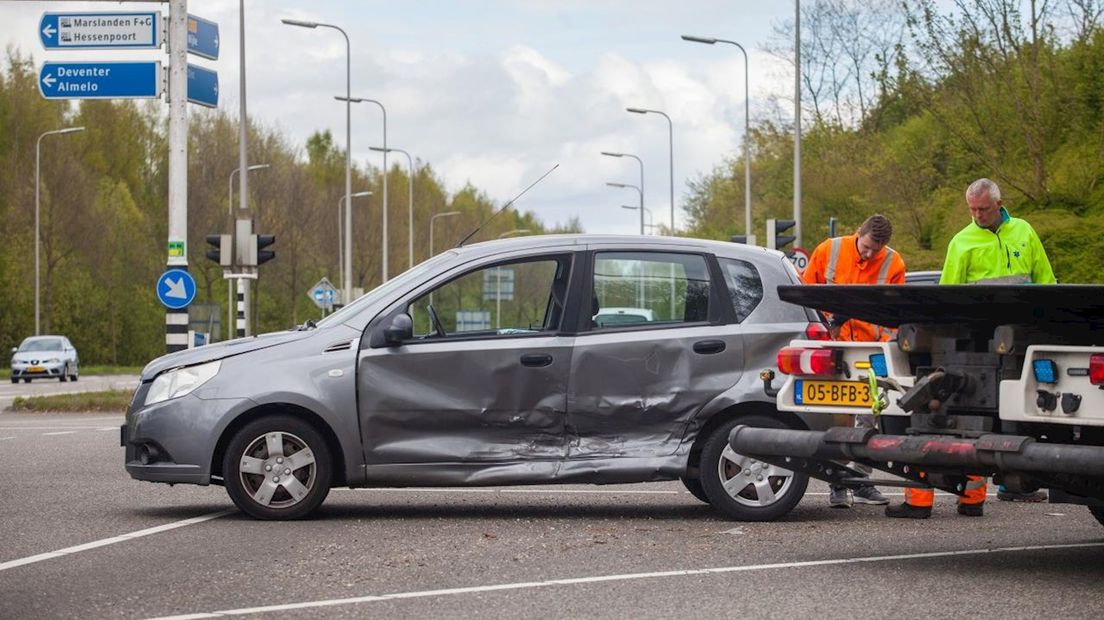 Auto's botsen in Zwolle