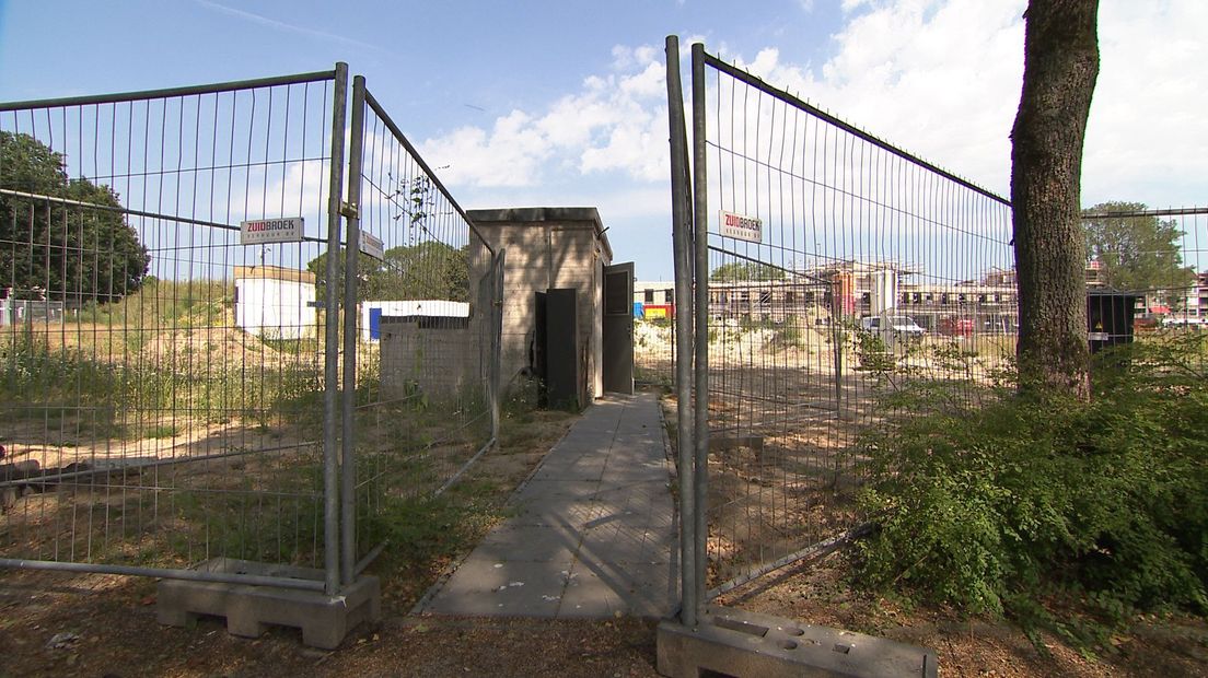 De ingang van de bunker
