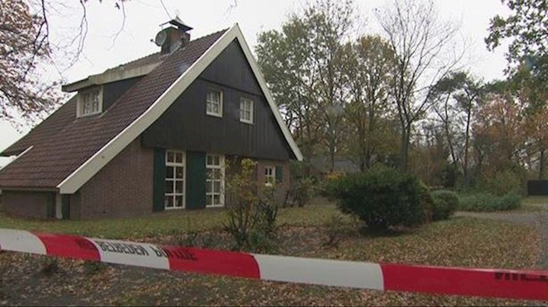 De woning waar opa Herman Smit met 38 messteken door zijn kleinzoon werd omgebracht