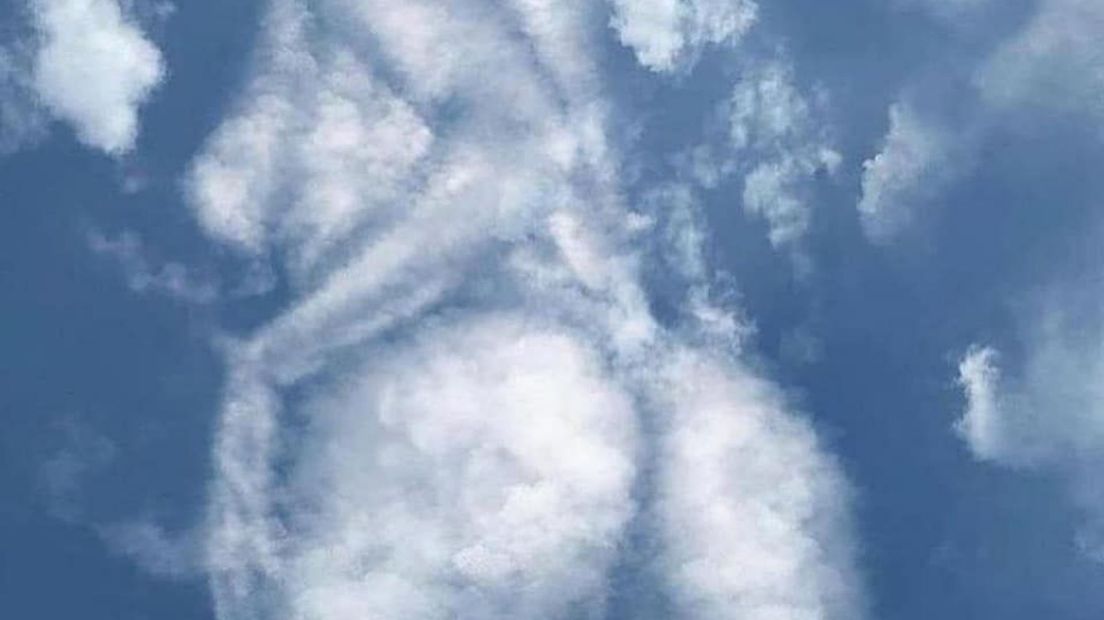 Wolken in de vorm van een bengel.