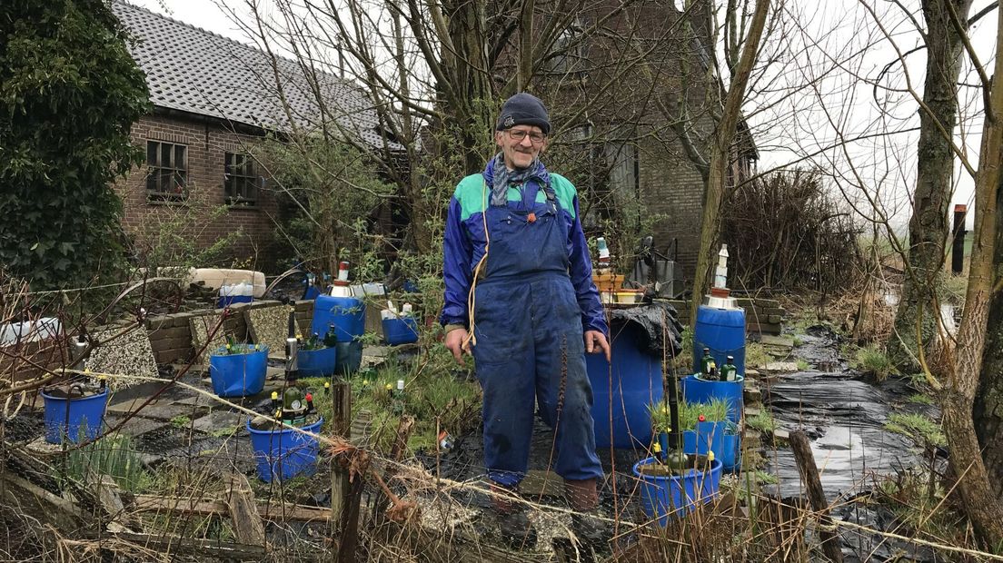 Boer Jan Stam haalt pony in huis: 'Beetje leven in de brouwerij' - RTV Utrecht