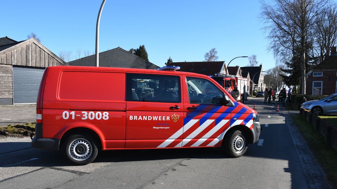 Brandweer bij het gaslek in Nieuwolda