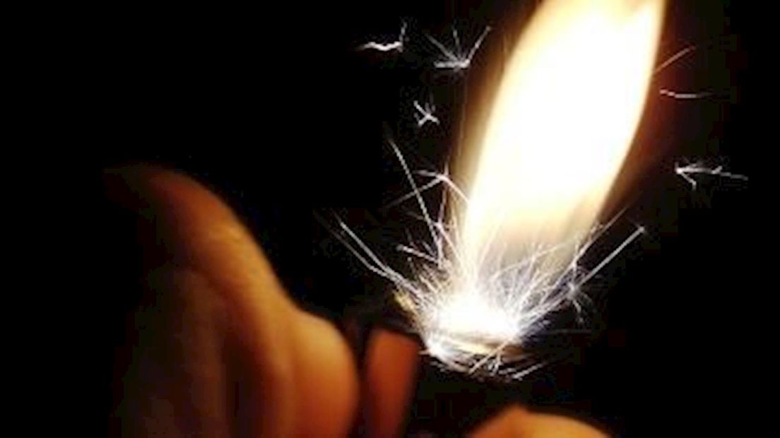 Brandstichting / brand stichten (4:3)
