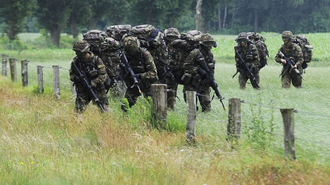 Militairen oefenen in Twente