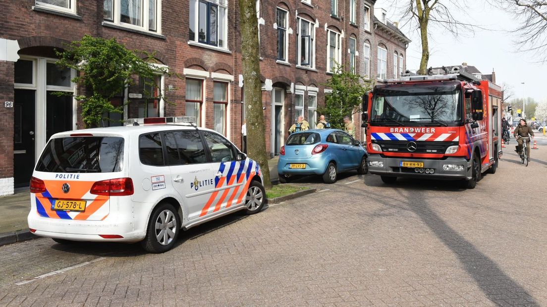 Brandweer en politie in de J.P. Coenstraat