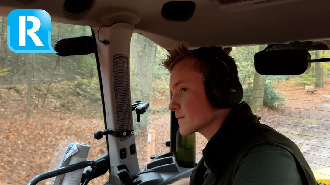 Bladblazen met traktor