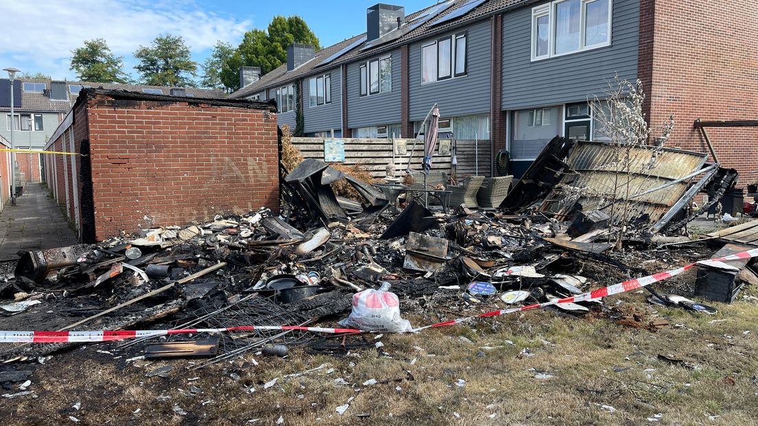 Overblijfselen van de schuur van de familie Piebes uit Hoogezand
