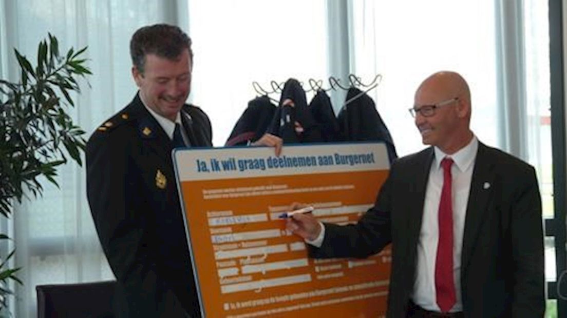 Startschot campagne Burgernet door burgemeester Koelewijn