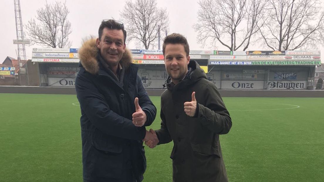 Mike Vreekamp (rechts) met technisch manager Melrik Bekers van Spakenburg