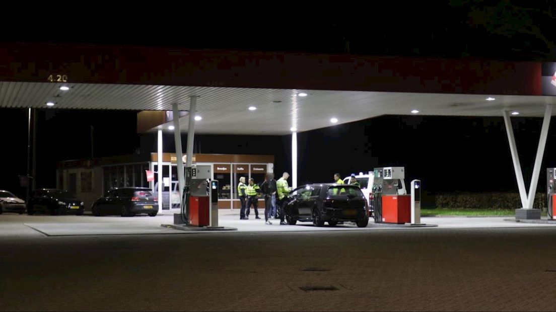 Verkeerscontrole bij Tankstation Firezone in Goor