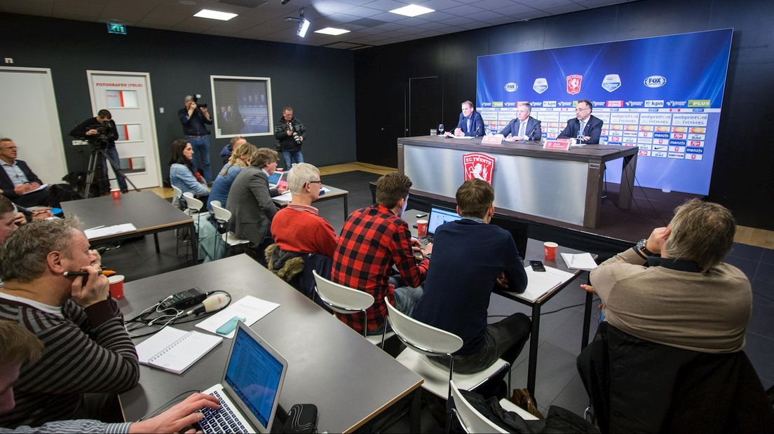 Persconferentie FC Twente over rapport-Ben Knüppe