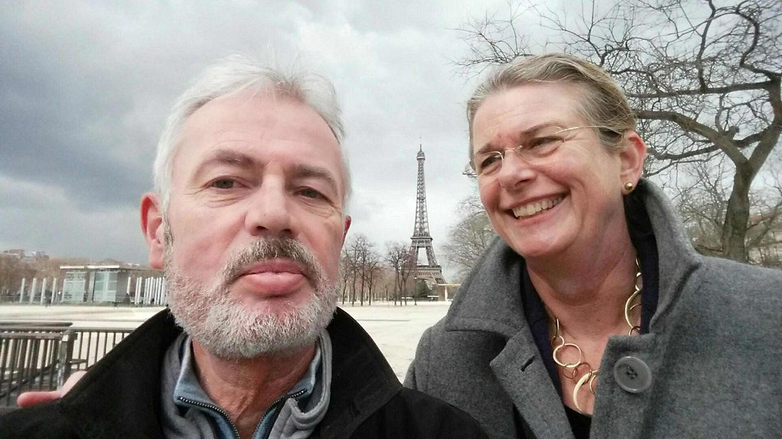 Ron Miltenburg samen met zijn vrouw Pauline Krikke in Parijs