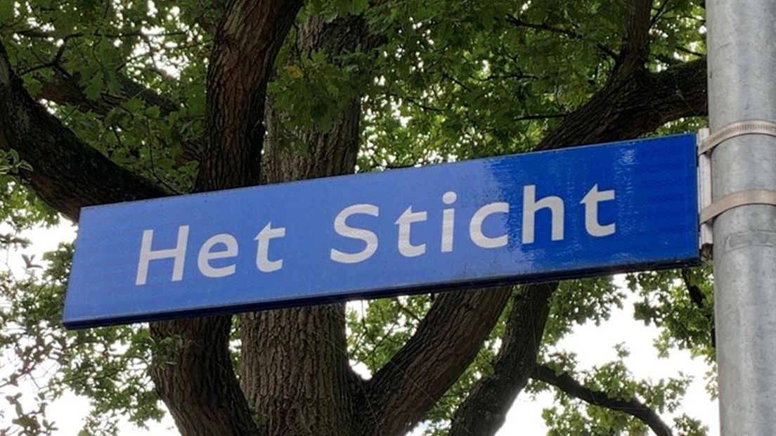 211129_sticht