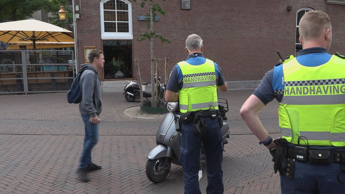 In Enschede steeg het aantal boetes flink: volgens de gemeente omdat een camerasysteem nu de binnenstad controleert in plaats van boa's