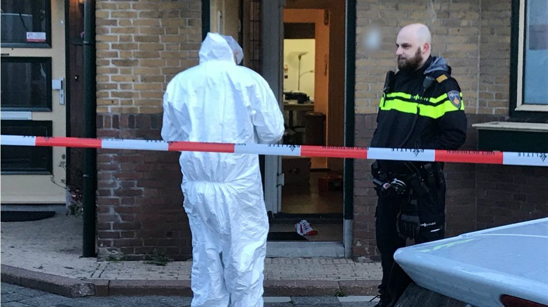 Er wordt onderzoek gedaan bij het huis waar de overval plaatsvond I