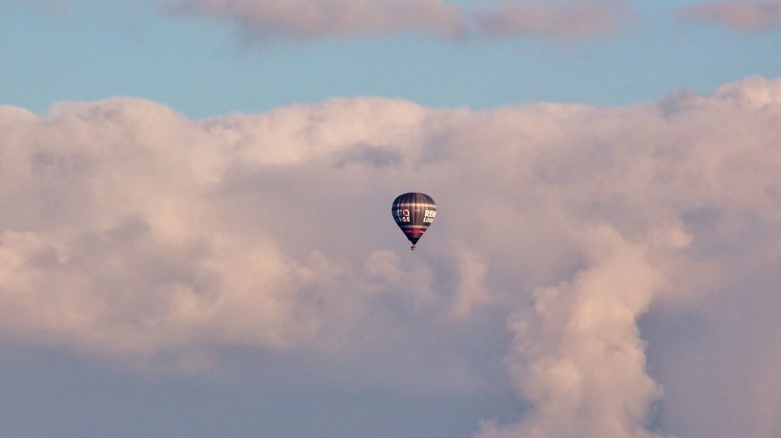 Luchtballon boven Oost-Souburg