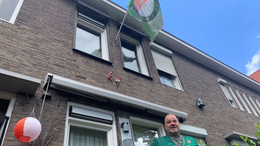René Koster laat al 25 jaar Feyenoord-vlag wapperen in Maastricht