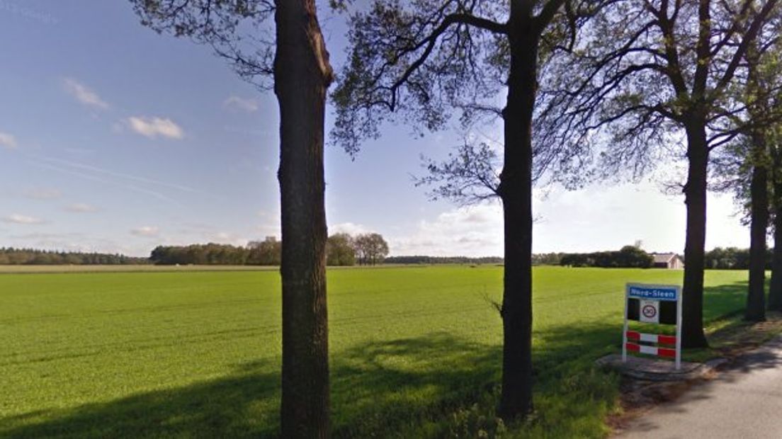 De Zweeloërstraat bij Noord-Sleen (Rechten: Google Street View)
