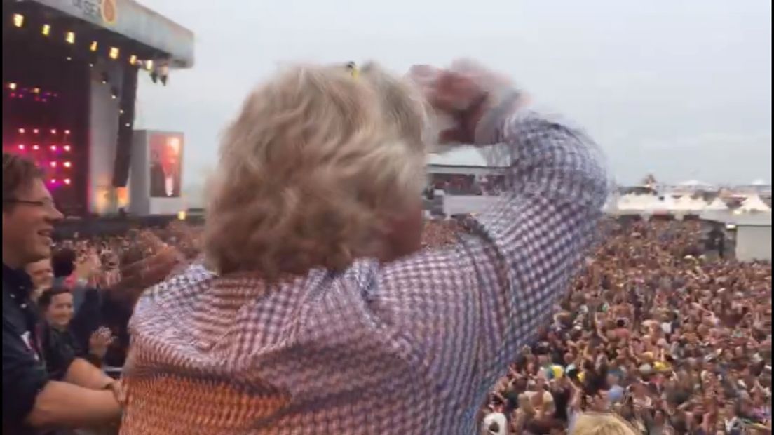 Havenmeester Henk steelt de show bij Concert at Sea