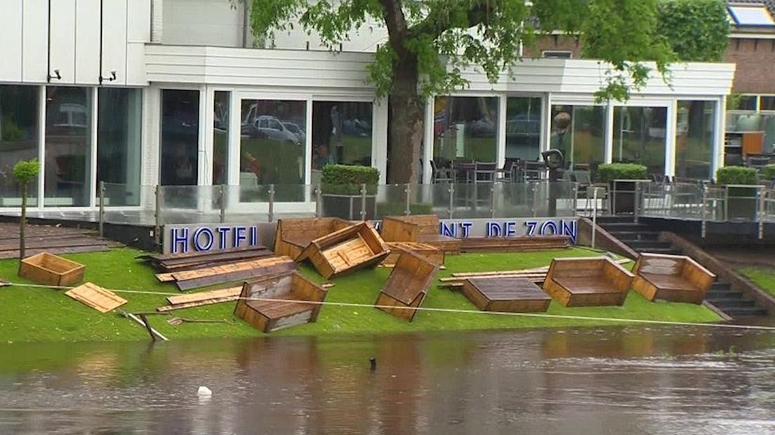 Hoogwater op de Vecht bij Ommen