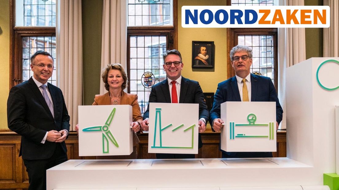 René Paas, Marjan van Loon (Shell), Cas König (Groningen Seaports) en Han Fennema (Gasunie).