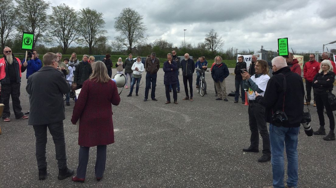 Een protestactie tegen het fracken in Pieterzijl in 2017