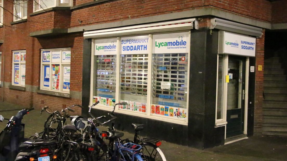 Supermarkt Siddarth aan de Van Zeggelenlaan