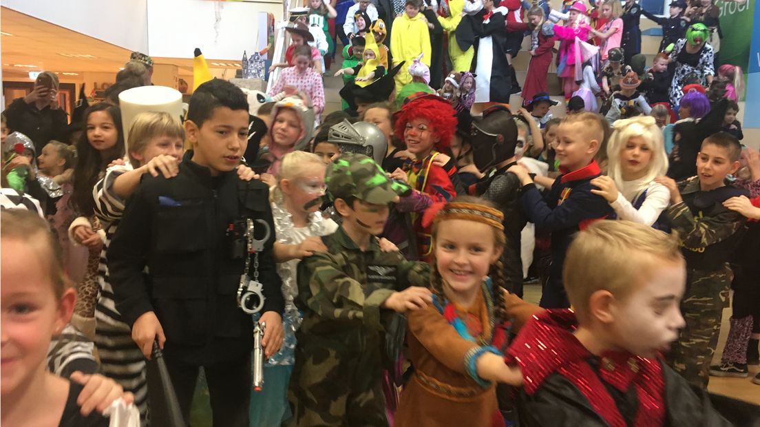 De carnavalsstemming zit er al goed in op basisschool De Ark