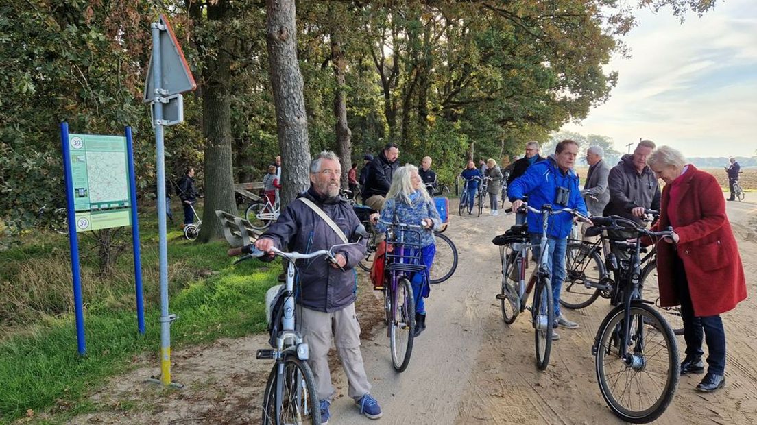 De MTB-Route in Varsseveld wordt, heel toepasselijk per fiets, bezocht.