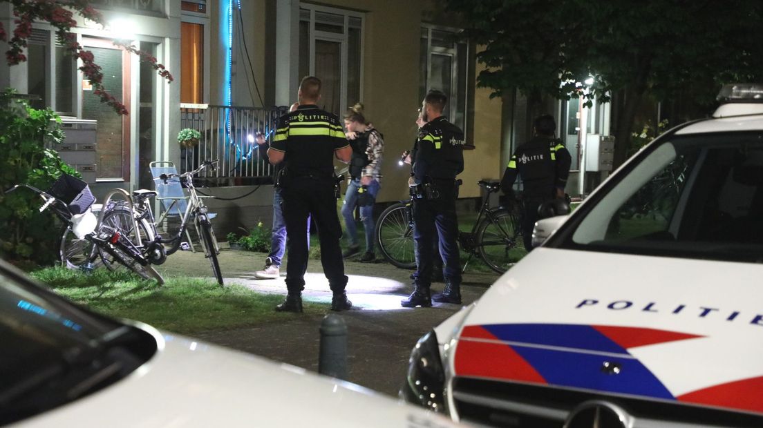 De politie heeft onderzoek gedaan in de straat