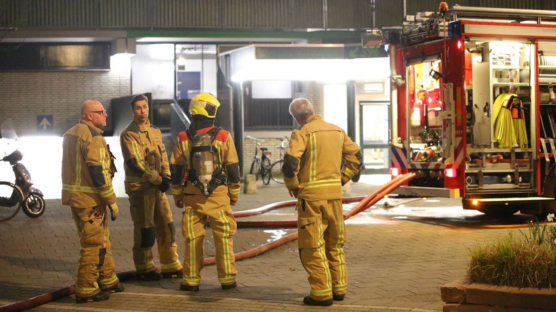 Brandweer bij de flat in Zoetermeer