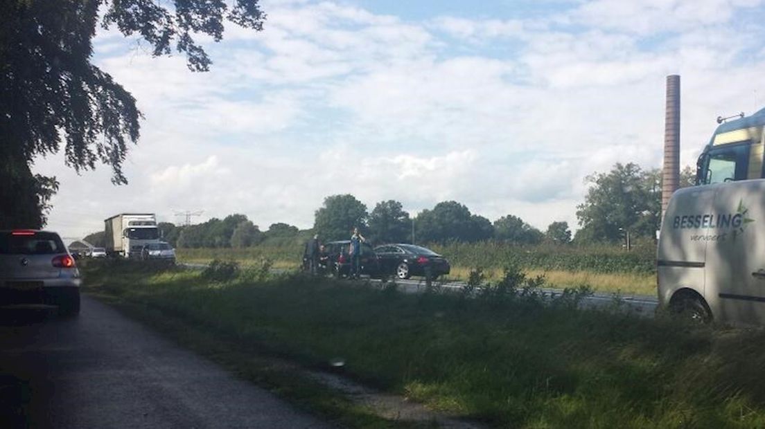 Auto's botsen op N346