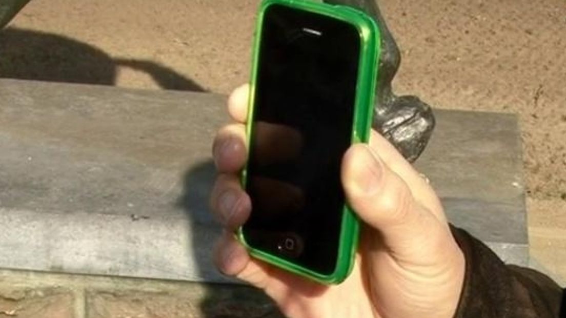 Het kind ontving pornografische afbeeldingen op zijn smartphone