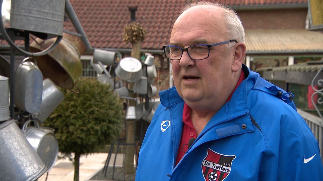 Vrijwilliger Martien Appeldoorn is een gelovig mens en dankt wekelijks de Heer na een overwinning van zijn club De Treffers. Afgelopen zondag zong hij uit volle borst 'Halleluja' na de 4-0 zege op GVVV in de Tweede Divisie.