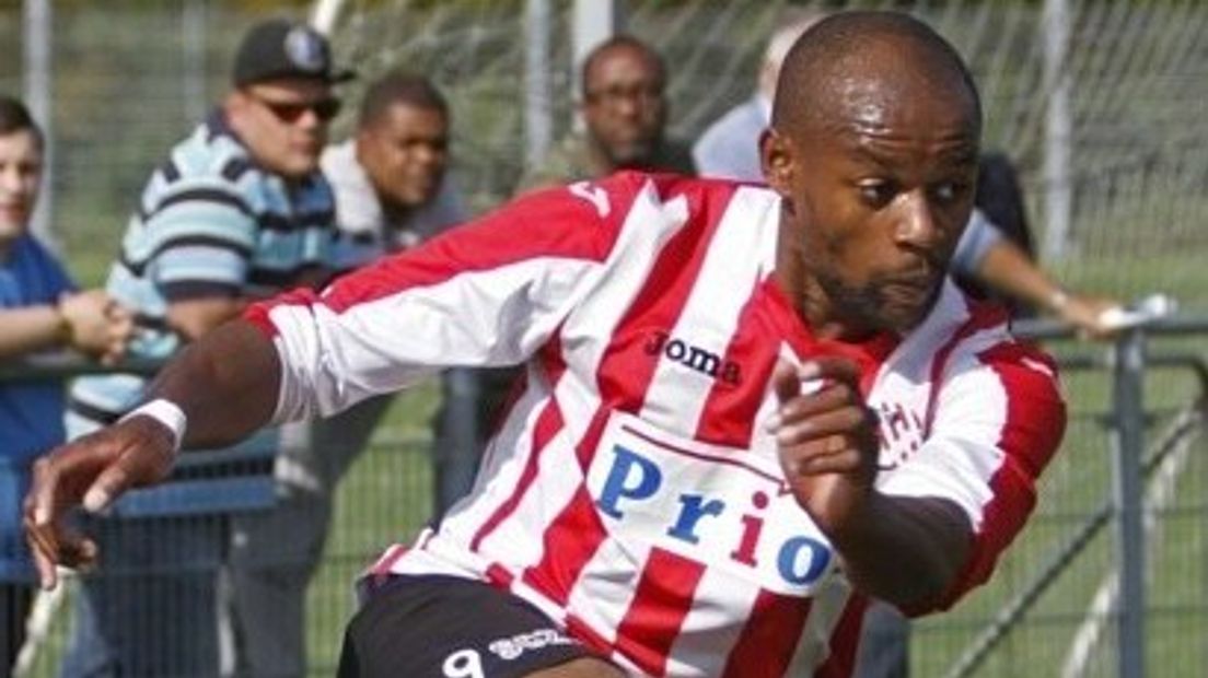 Treffer Yves Nyemb voldoende voor zege Vlissingen (video)