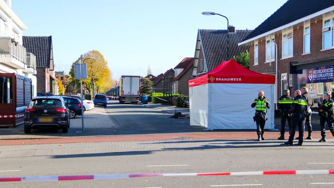 De politie doet nog onderzoek naar de toedracht van het ongeval.
