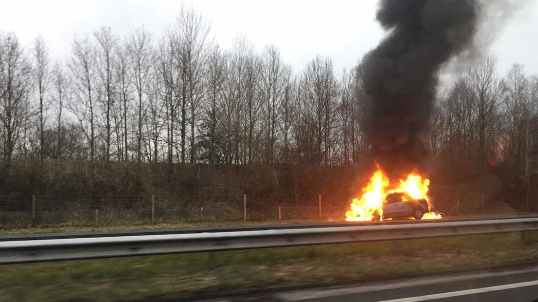 Autobrand op A1 bij Oldenzaal